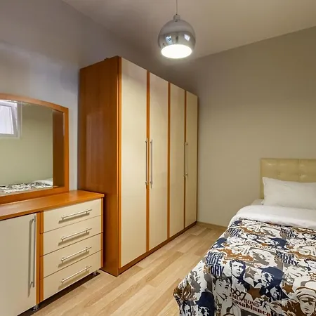 Central Flat Near The Bosphorus Shore In Uskudar * Istanbul